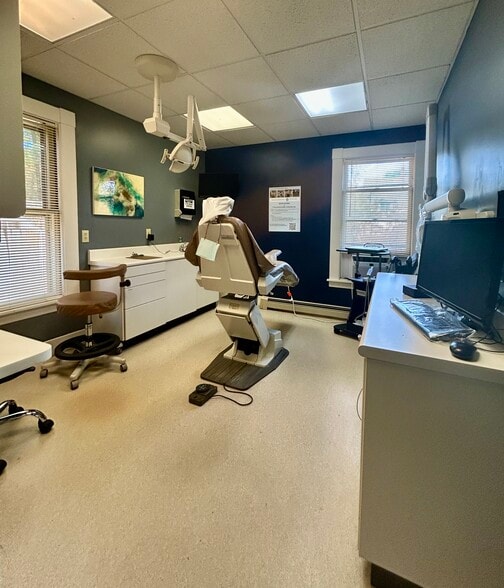 More Photos Of 27 Village St, Concord Medical For Sale