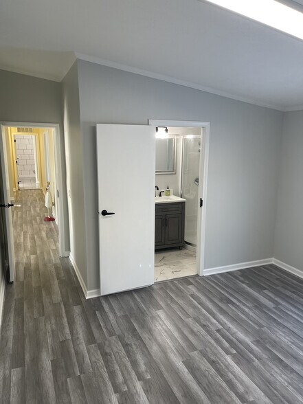 More Photos Of 10137 W HWY 30, Wanatah Flex For Sale