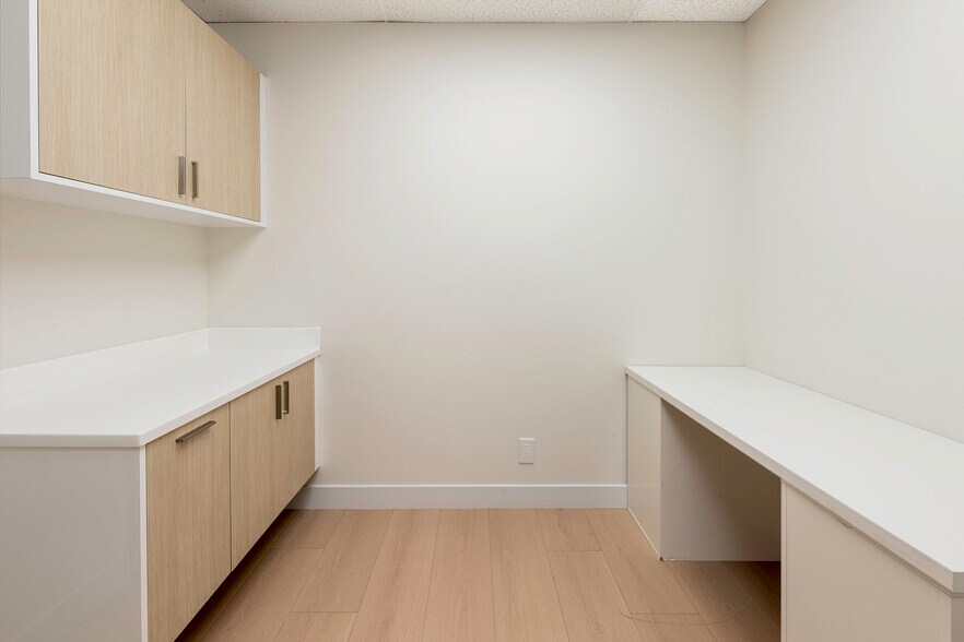 More Photos Of 500 Alamitos Ave, Long Beach Medical For Lease