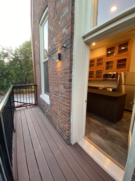 More Photos Of 426 E Morgan St, Boonville Storefront Retail Office For Lease