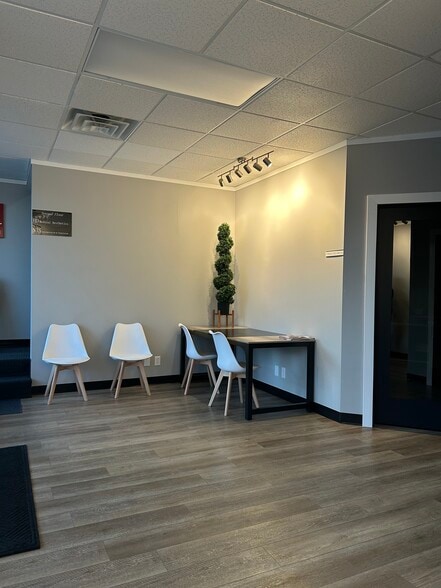 More Photos Of 6201 S 58th St, Lincoln Office For Lease