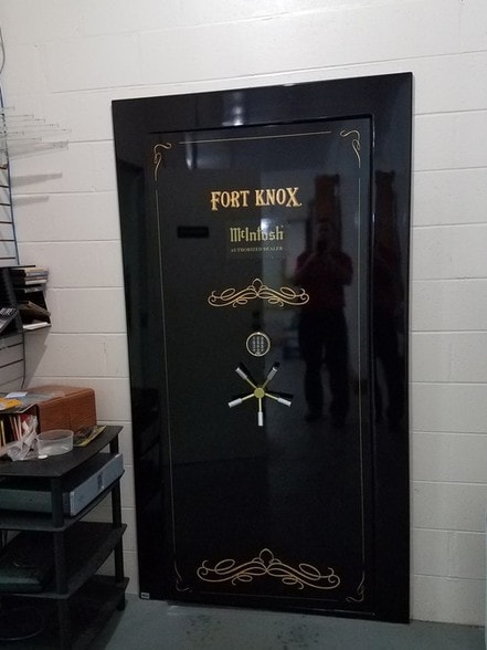 More Photos Of 6536 Lincoln Way N, Saint Petersburg Warehouse For Sale