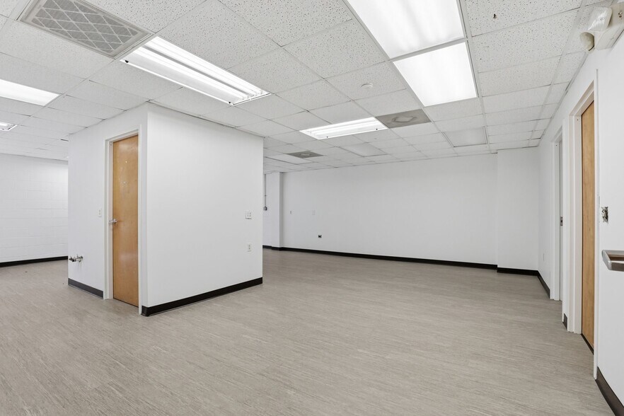 More Photos Of 744 Hartness Rd, Statesville Medical For Sale