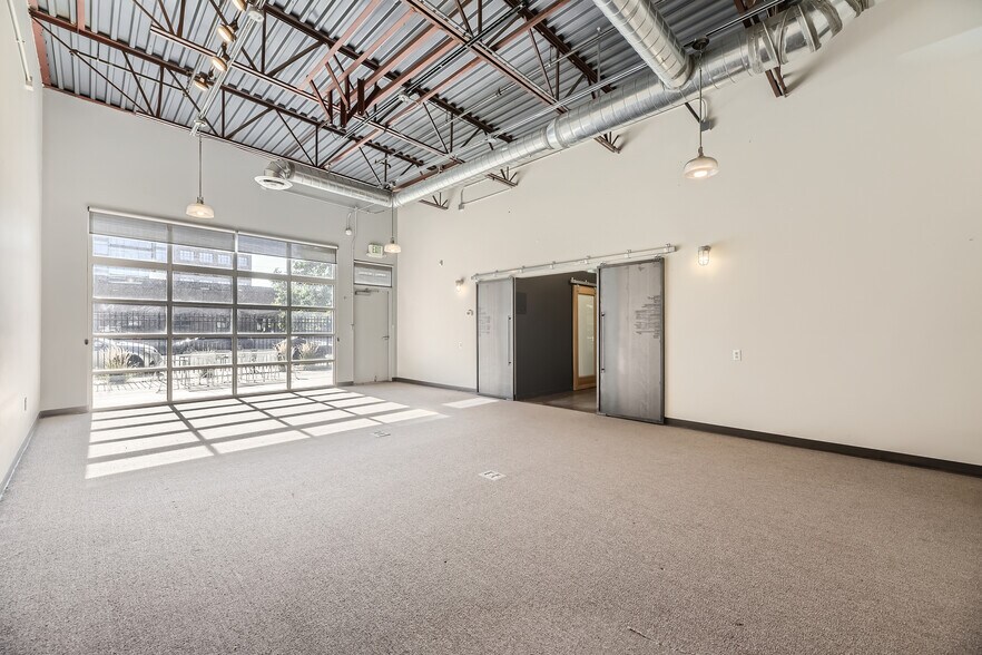 More Photos Of 3401 Blake St, Denver Flex For Lease
