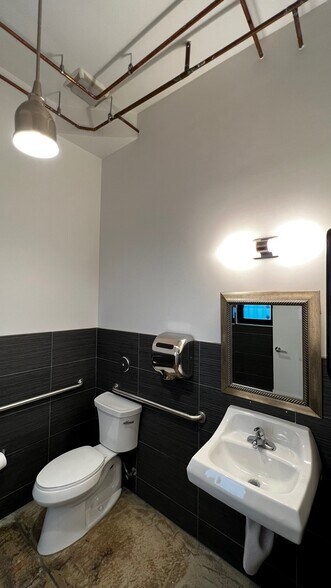 More Photos Of 3505 W Beverly Blvd, Montebello Office For Lease