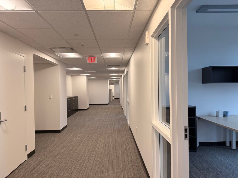 More Photos Of 130-140 E 2nd St, Flint Office For Lease
