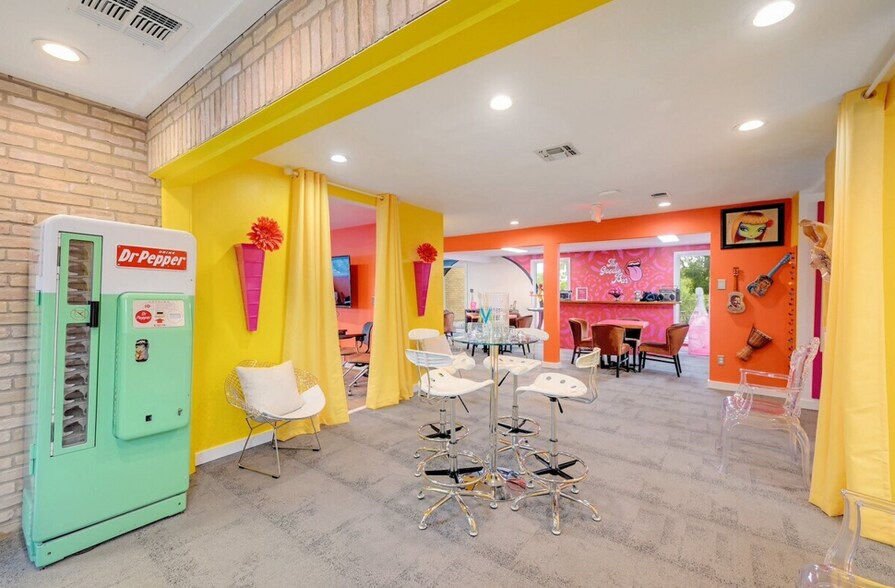 More Photos Of 8647 Wurzbach Rd, San Antonio Medical For Sale