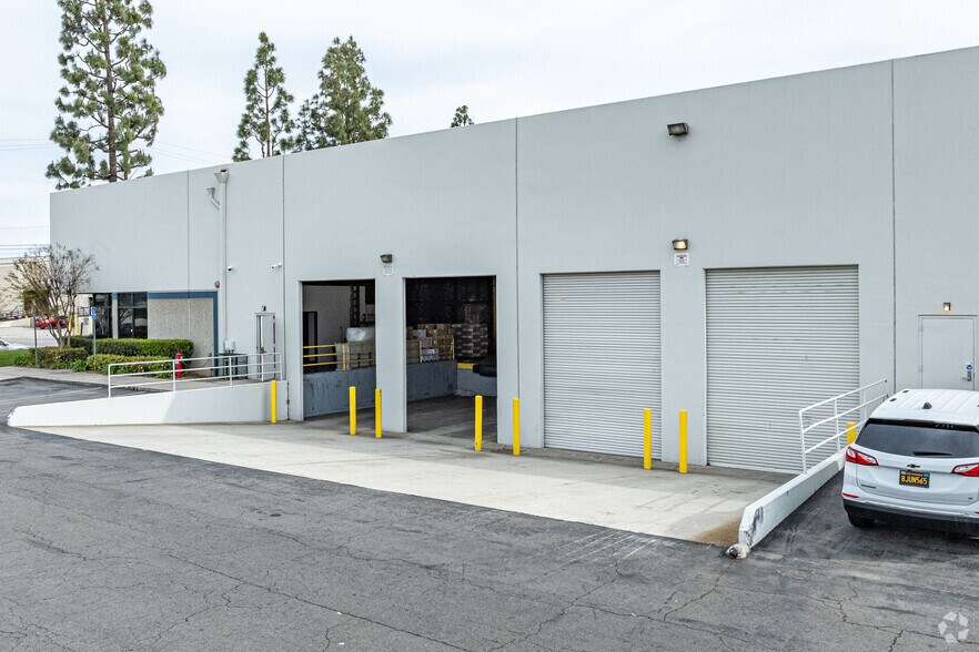 More Photos Of 10725 Springdale Ave, Santa Fe Springs Warehouse For Lease