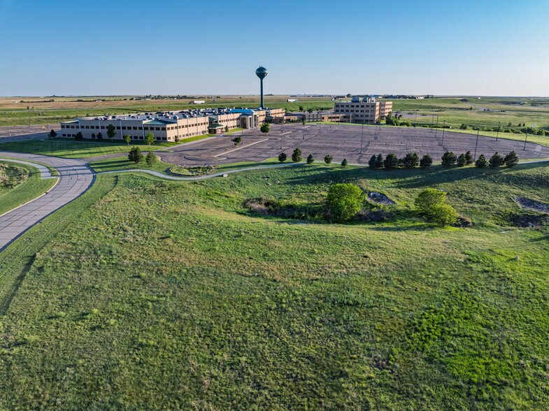 More Photos Of 1 Cabela Dr, Sidney Office For Lease