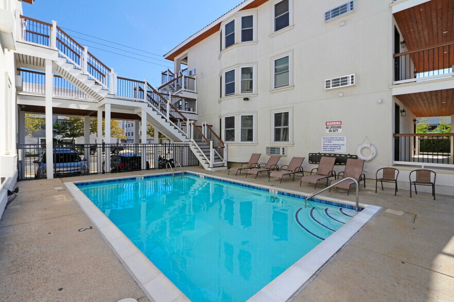 More Photos Of 5100 Atlantic Ave, Wildwood Hotel For Sale