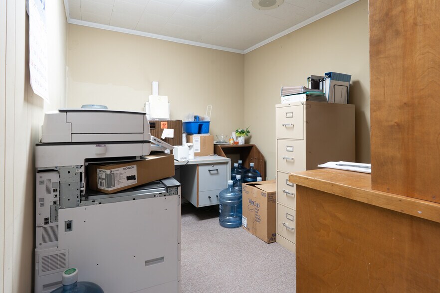 More Photos Of 1859 Avenue of America, Monroe Serviced Offices For Sale