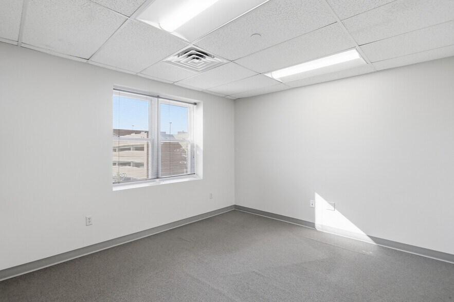 More Photos Of 33 W Franklin St, Hagerstown Loft Creative Space For Lease