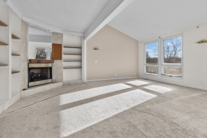 More Photos Of 39918 93rd St, Genoa City General Retail For Sale