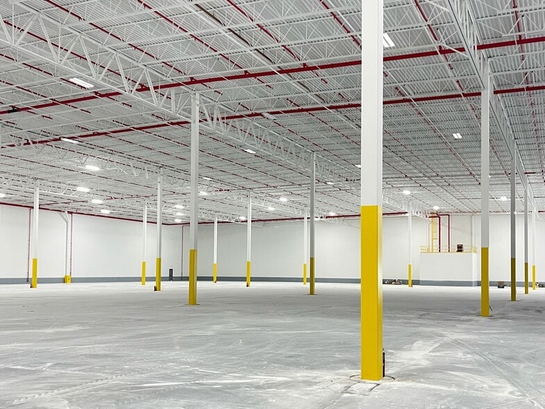 More Photos Of 31840-31870 Enterprise Dr, Livonia Warehouse For Lease
