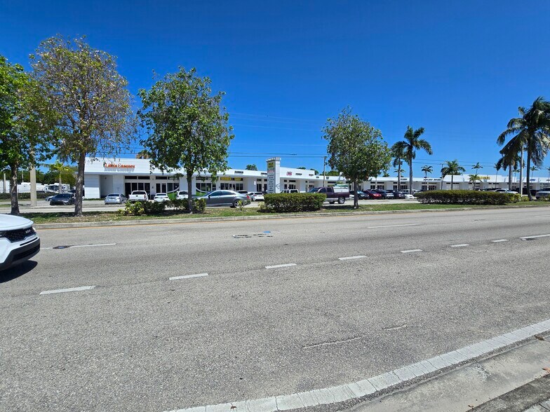 More Photos Of 27201 S Dixie Hwy, Homestead Land For Lease