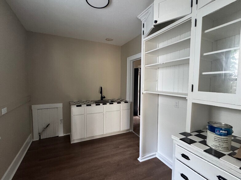 More Photos Of , Springfield Multifamily For Sale