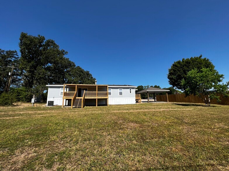 More Photos Of 10230 U.S. 190 Hwy, Pointblank Office For Sale