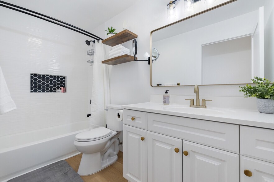 More Photos Of 1147-1149 Grove Ave, Imperial Beach Apartments For Sale