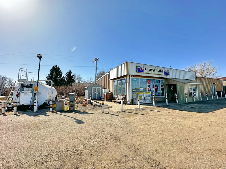 More Photos Of 604 1 St S, Grassy Lake Convenience Store For Sale