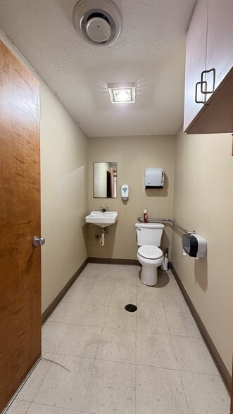 More Photos Of 310 S Union Ave, Springfield Manufacturing For Lease