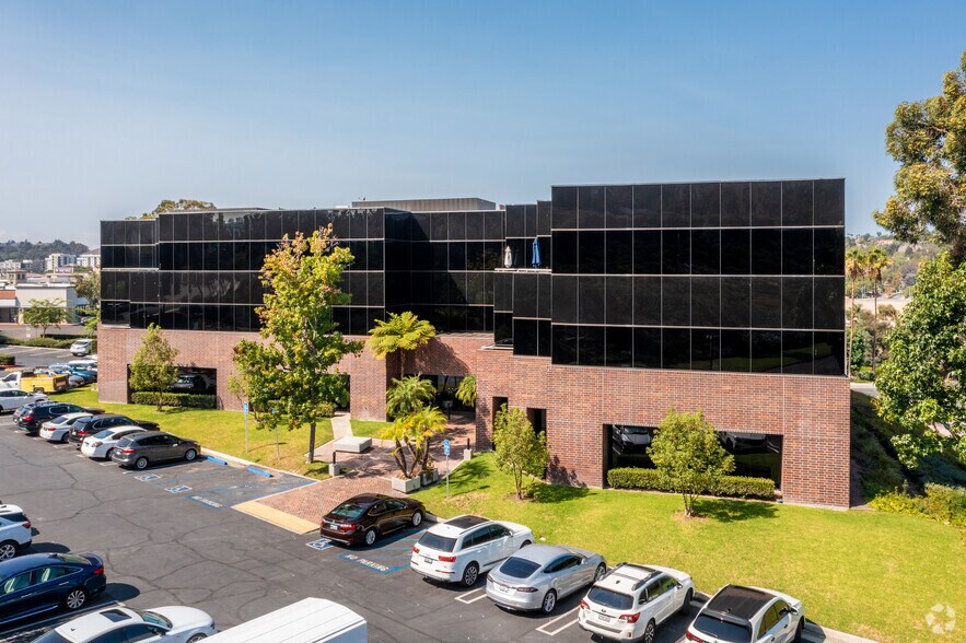 More Photos Of 27405 Puerta Real, Mission Viejo Office For Lease