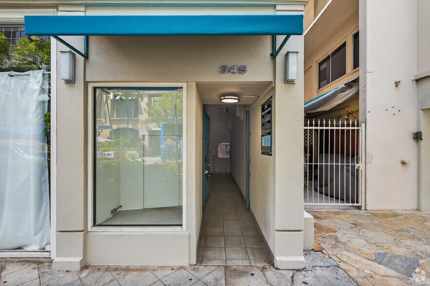 More Photos Of 345 Royal Hawaiian Ave, Honolulu General Retail For Lease