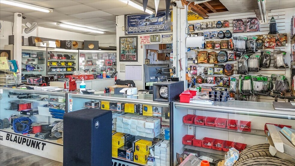 More Photos Of 9712-9714 Alondra Blvd, Bellflower Auto Repair For Sale