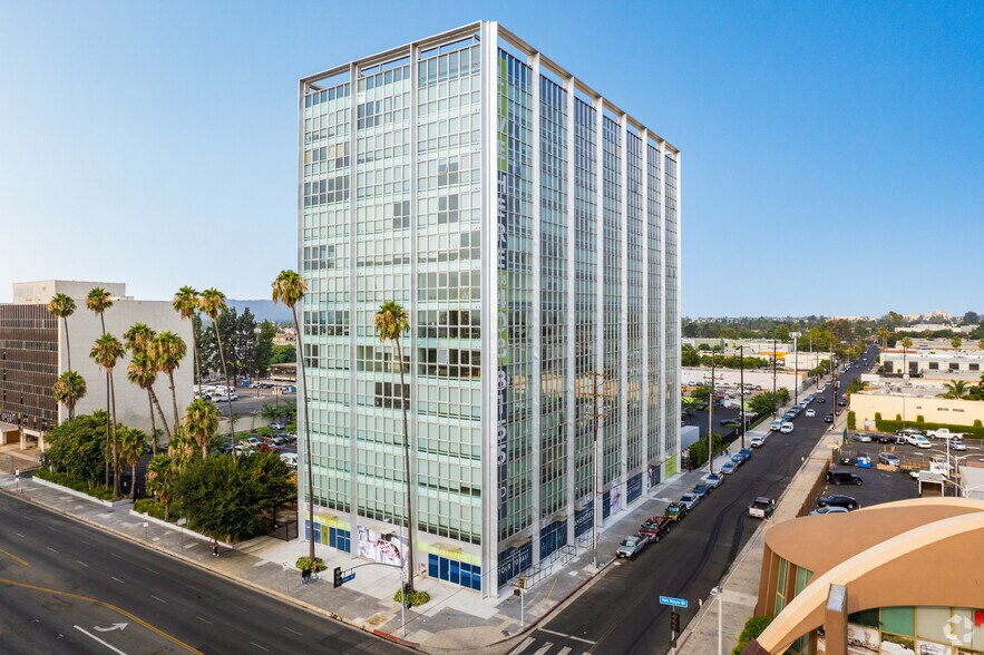 More Photos Of 8155 Van Nuys Blvd, Van Nuys Apartments For Lease