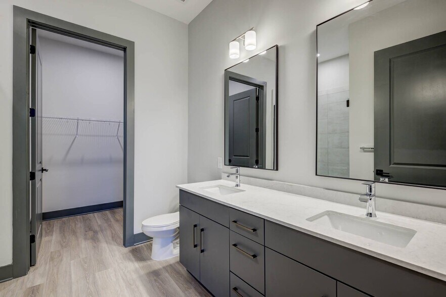 More Photos Of 352 S Walker St, Cary Apartments For Lease