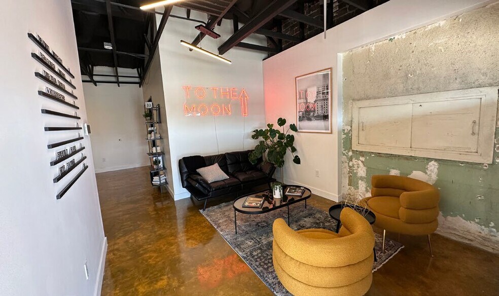More Photos Of 481 N Arizona Ave, Chandler Storefront Retail Office For Sale