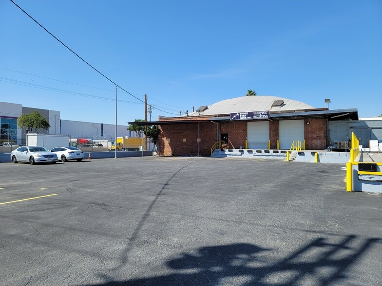 More Photos Of 4255 District Blvd, Vernon Warehouse For Sale