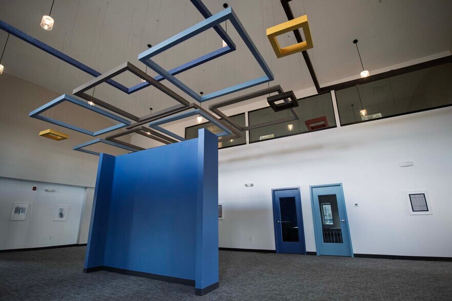 More Photos Of 3809 E 82nd St, Indianapolis Freestanding For Lease