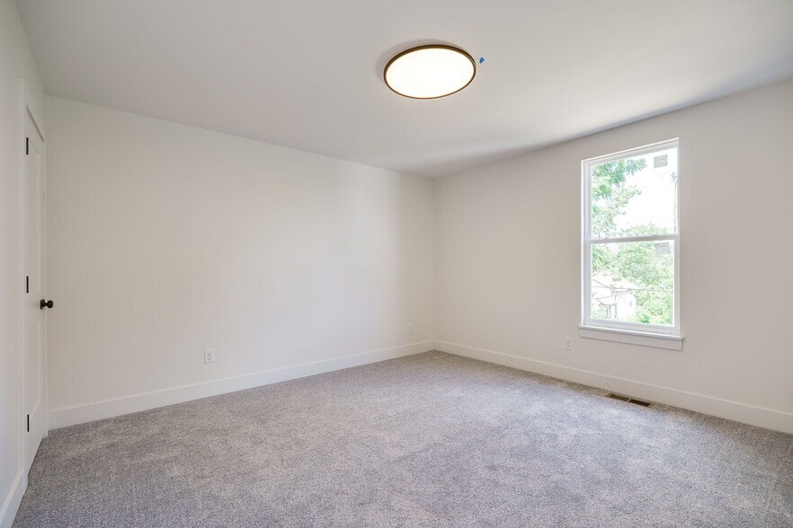 More Photos Of , Dayton Unknown For Sale