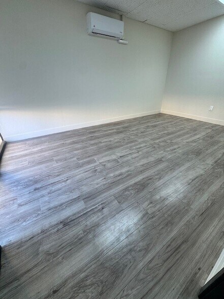 More Photos Of 2520 S Fairview St, Santa Ana Warehouse For Lease