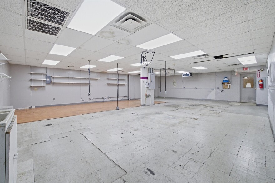 More Photos Of 95 Runnells Bridge Rd, Hollis Manufacturing For Sale