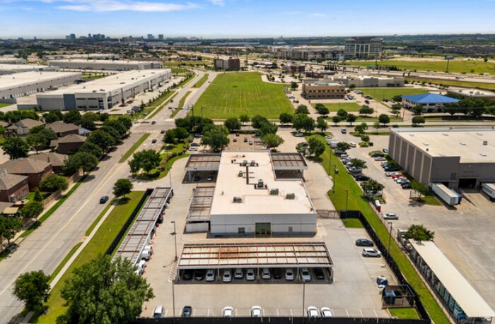 More Photos Of 2890 Lake Ridge Rd, Lewisville Service For Lease