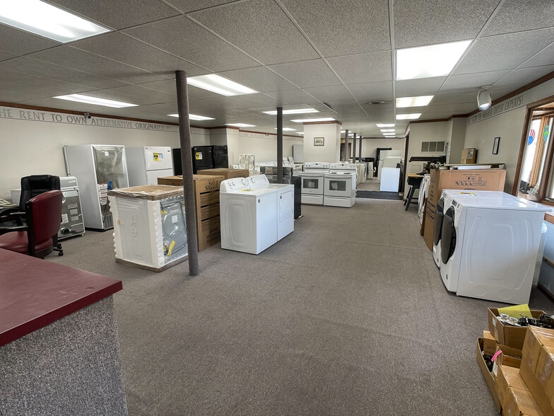 More Photos Of 203 S 18th St, Lafayette General Retail For Sale