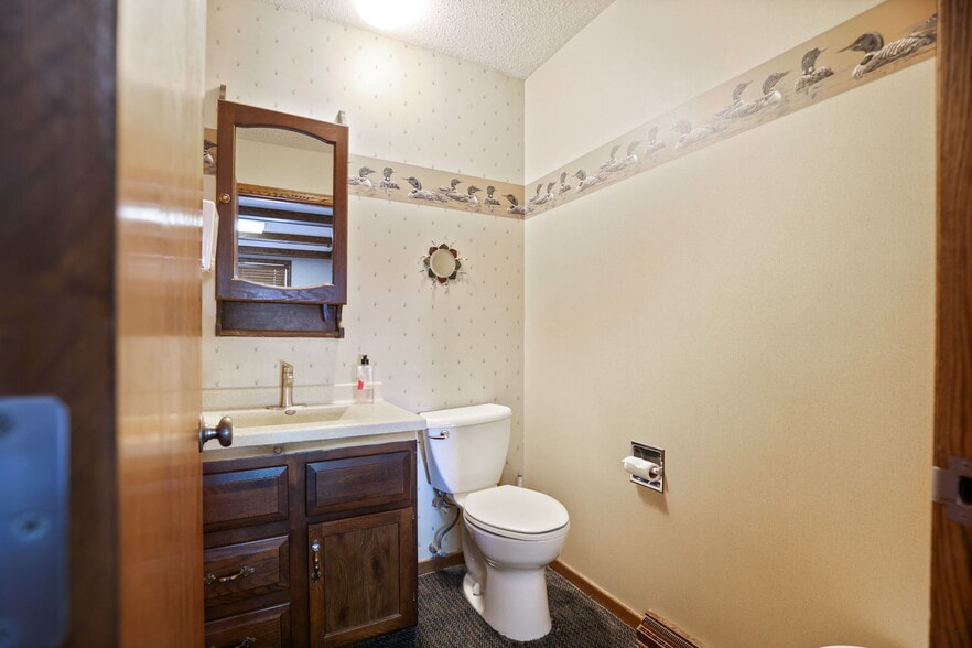 More Photos Of 2215 N Center Rd, Saginaw Office For Sale