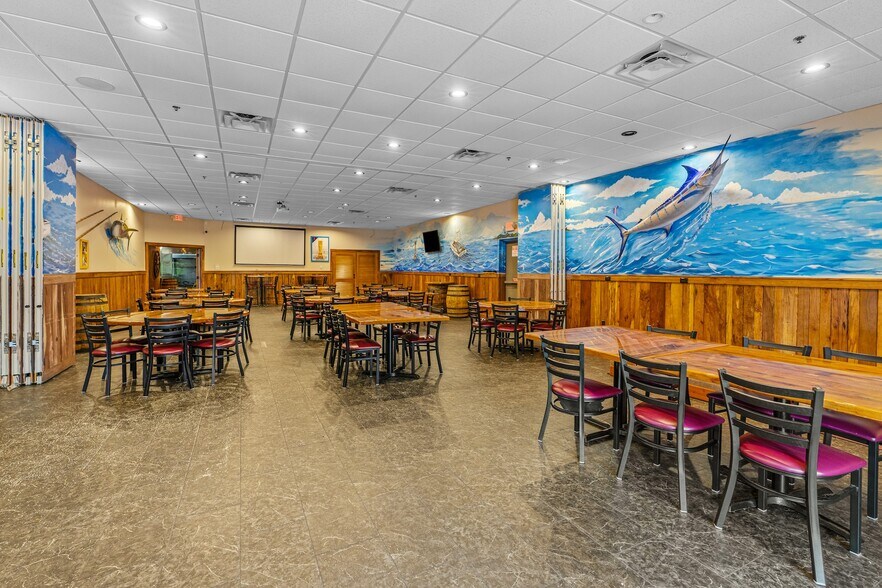 More Photos Of 4170 S Ridgewood Ave, Edgewater Specialty For Lease