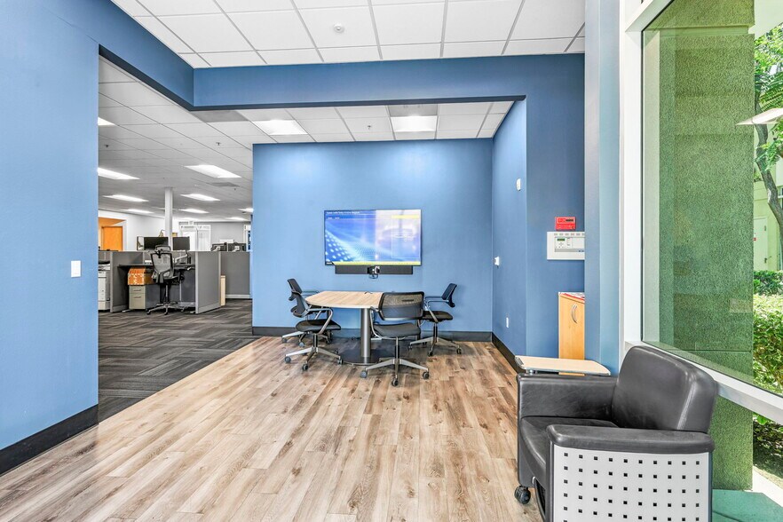 More Photos Of 3164 Lionshead Ave, Carlsbad Office For Lease