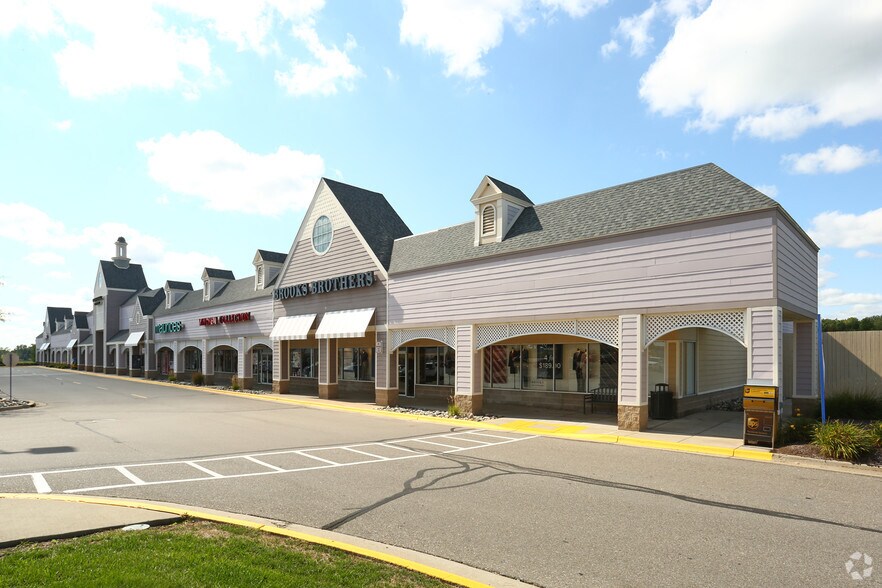 More Photos Of 1475 N Burkhart Rd, Howell Unknown For Lease