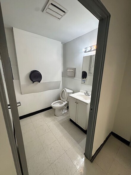 More Photos Of 2814-2828 Sepulveda Blvd, Torrance Unknown For Lease