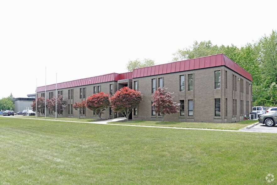 More Photos Of 24001 Southfield Rd, Southfield Office For Lease