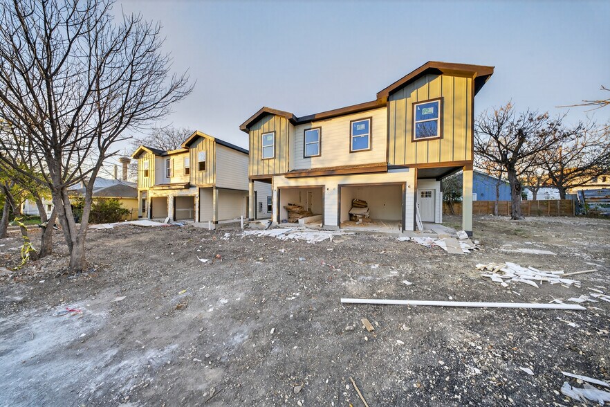 More Photos Of 525 Dakota St, San Antonio Multifamily For Sale
