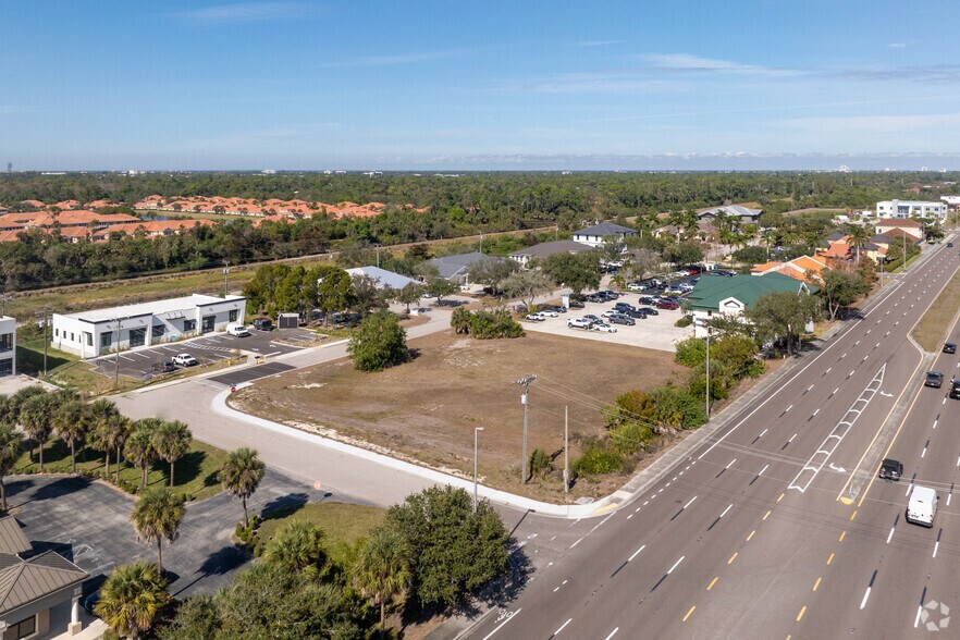 More Photos Of 14210 Metropolis Ave, Fort Myers Office For Lease