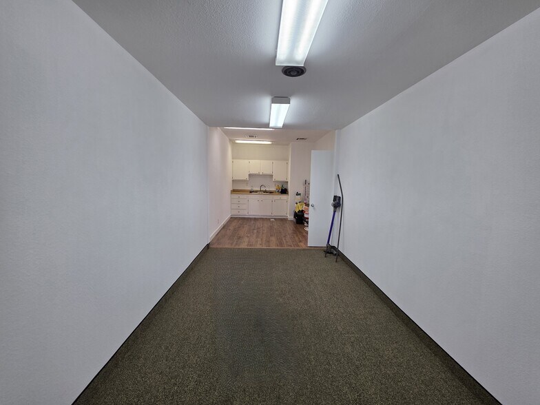 More Photos Of 431 S C St, Oxnard Medical For Sale