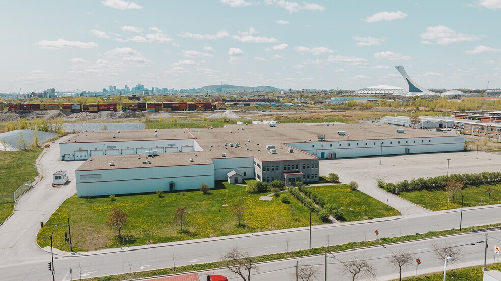 Primary Photo Of 1900 Rue Dickson, Montréal Distribution For Lease