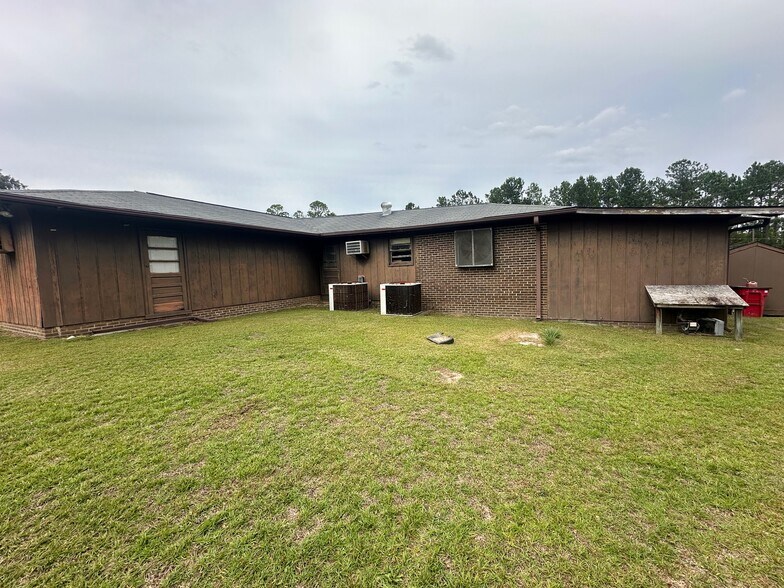 More Photos Of 3614 Hwy 102, Chesterfield Restaurant For Sale