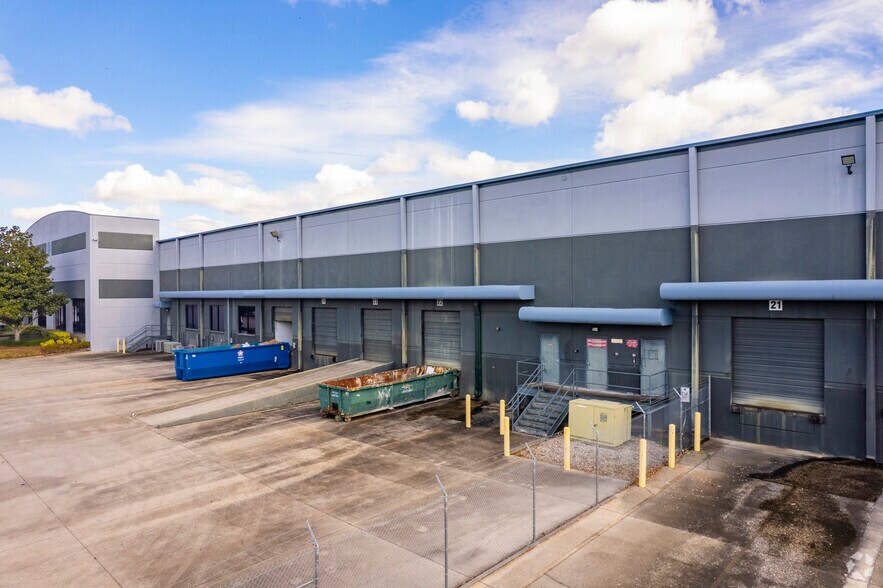 More Photos Of 245 Deen Still Rd, Davenport Warehouse For Lease