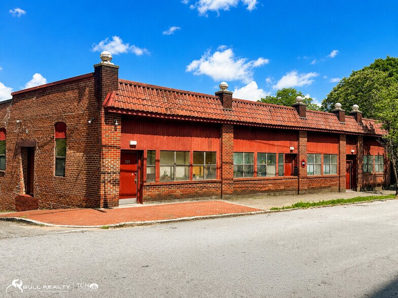More Photos Of 530 NE Parkway Dr, Atlanta Apartments For Sale